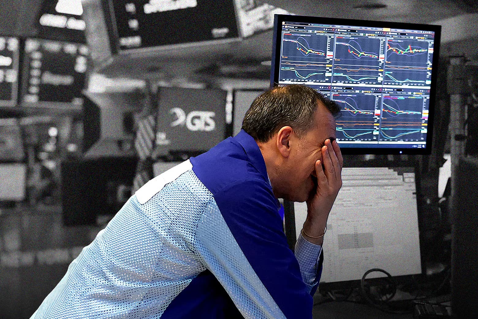 Bitcoin Stays Calm While Old Market Risks Quietly Reset