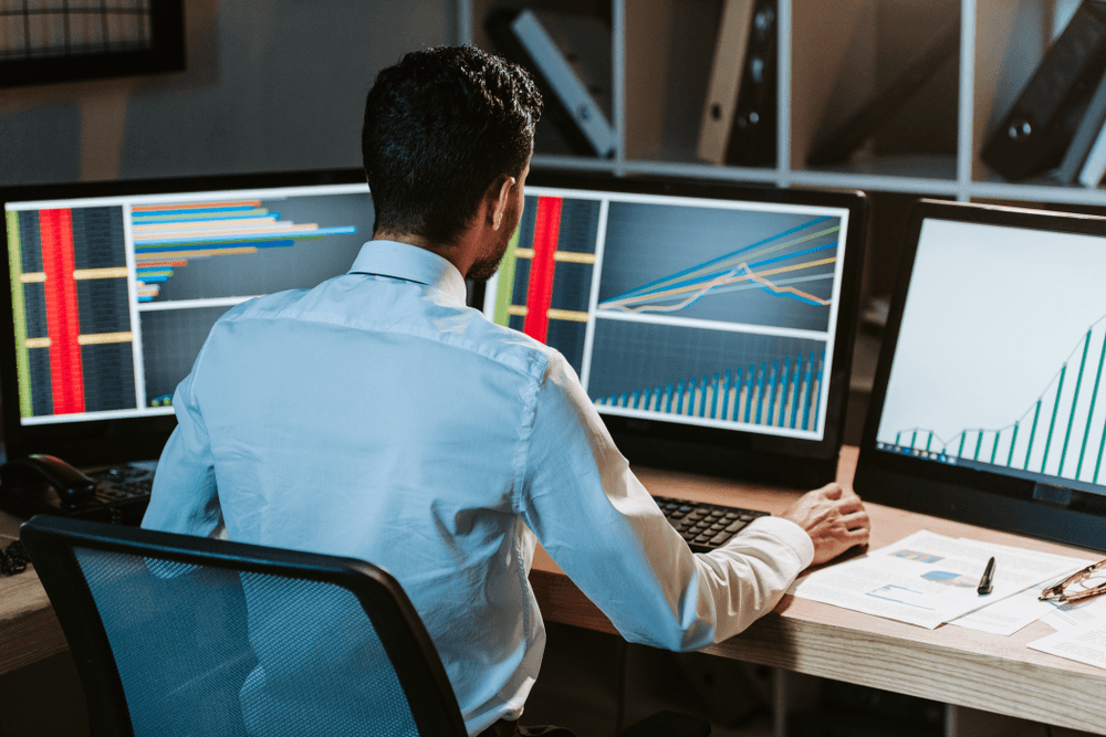 Inside trades in Washington: stop the self-dealing now!